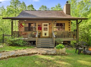 141 Cady Ln, Cleveland, GA 30528