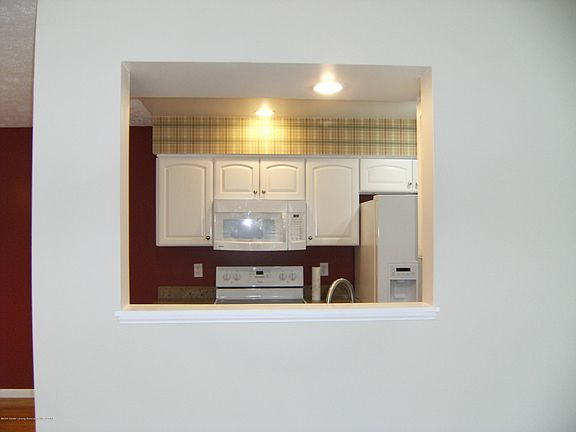 4th image of 7212 Creekside Dr