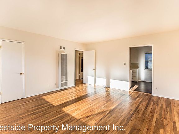 2nd image of 1317 18th St APT B