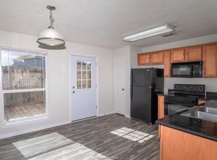 4006 Southern Trace Ct, College Station, TX 77845