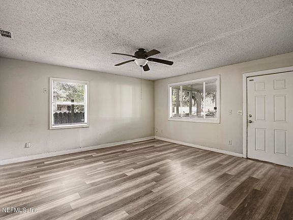 3rd image of 8506 SUSIE Street