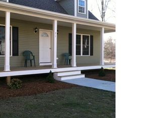45 Lake Of Isles Rd, North Stonington, CT 06359