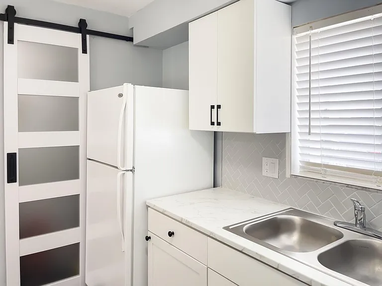 2708 Hidden Lake Blvd #B — Photo 6