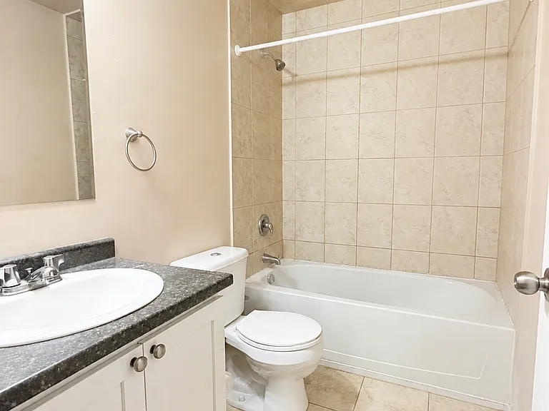429 Bruce Ave #1 — Photo 10