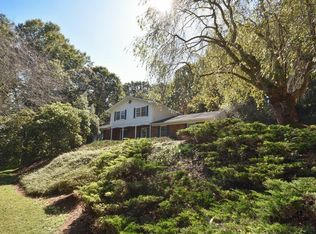 220 Hemlock Hills Dr, Franklin, NC 28734