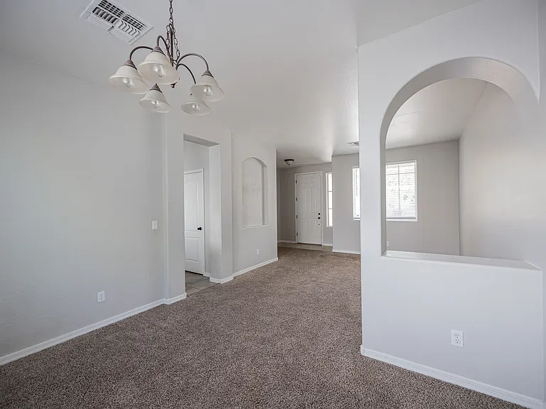 7422 S 27th Way — Photo 8