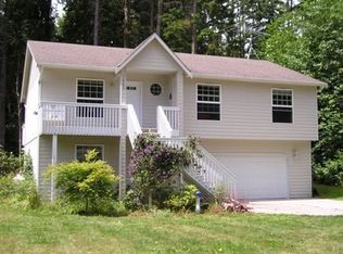 1660 Vine Maple Ln, Camano Island, WA 98282