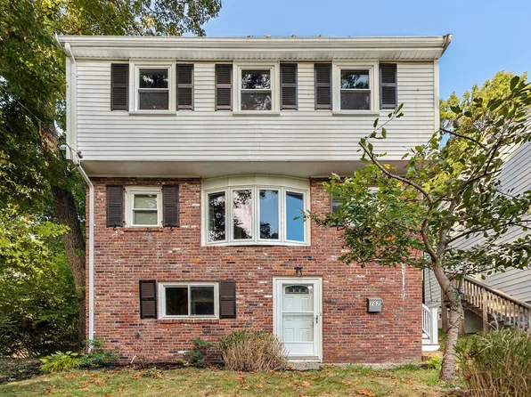 107 Glenellen Rd, West Roxbury, MA 02132