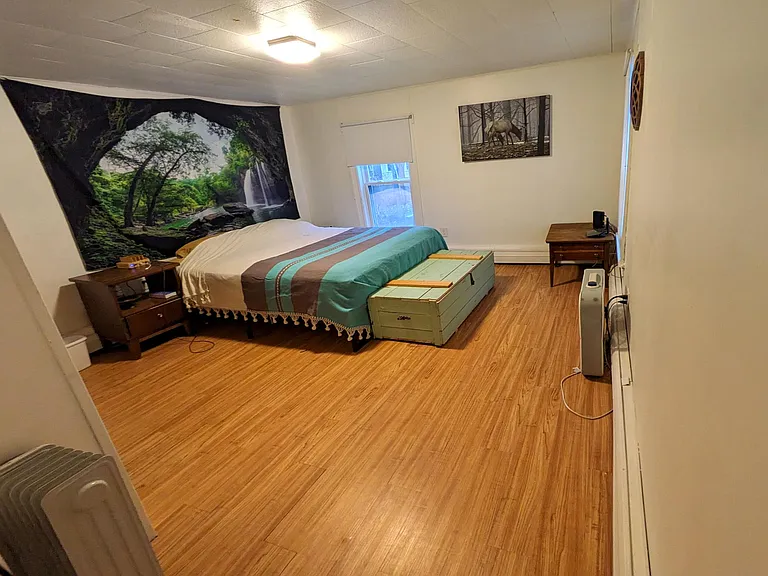 325 Hector St — Photo 8