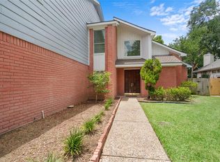 1106 Brecon Hall Dr, Houston, TX 77077