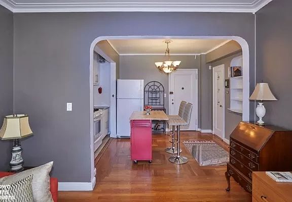 4th image of 3015 Riverdale Ave #2FF