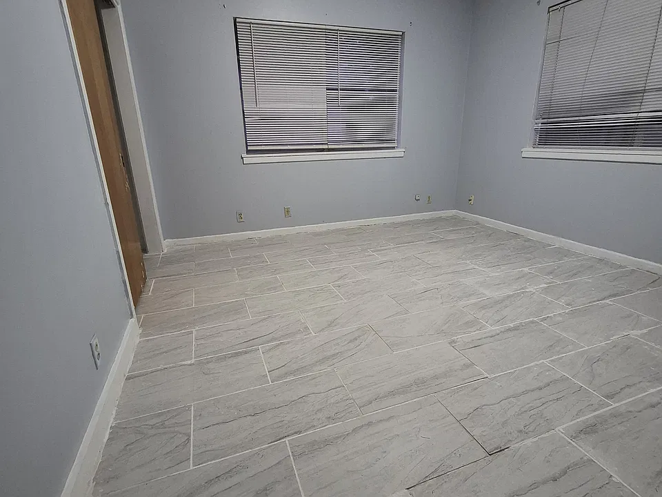 921 Mimosa Dr