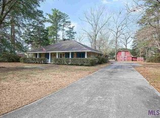 6313 E Castledale Dr, Greenwell Springs, LA 70739