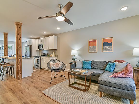 3rd image of 219 Fayetteville St