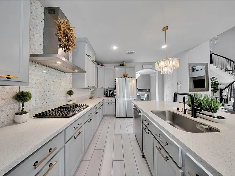 8826 Forest Side Dr — Photo 15