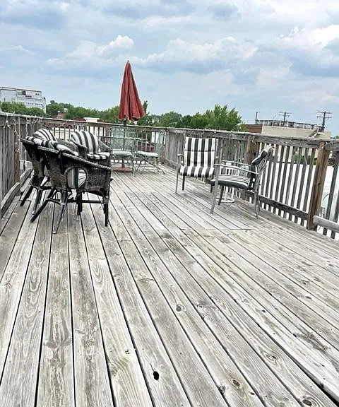 2433 Foster Ave — Photo 21