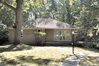 2nd image of 4327 Lakeside Dr