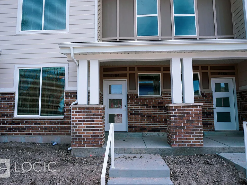 5484 W Ace Ct
