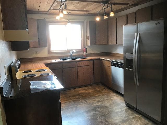 2nd image of 720 Hilda Ave