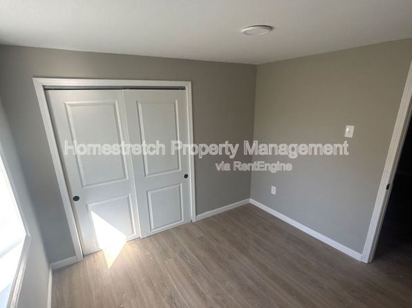 221 N Virginia Ave, Eureka, MO 63025