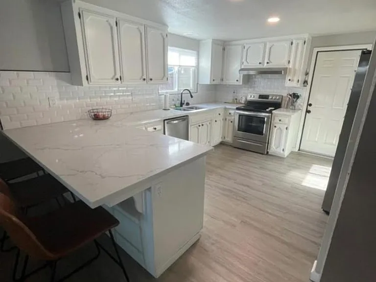 3289 E Paul Ave — Photo 11
