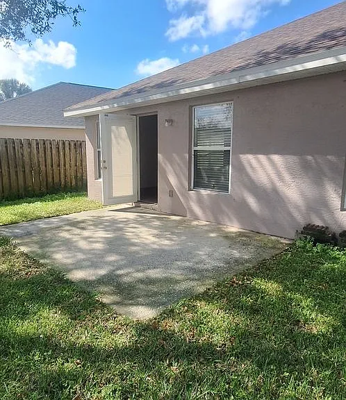 2891 Stratford Pointe Dr — Photo 5