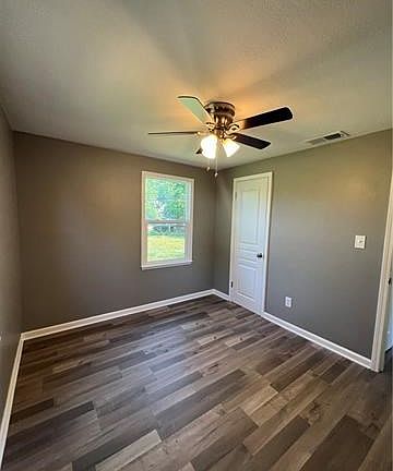 4th image of 1048 S 50th Dr