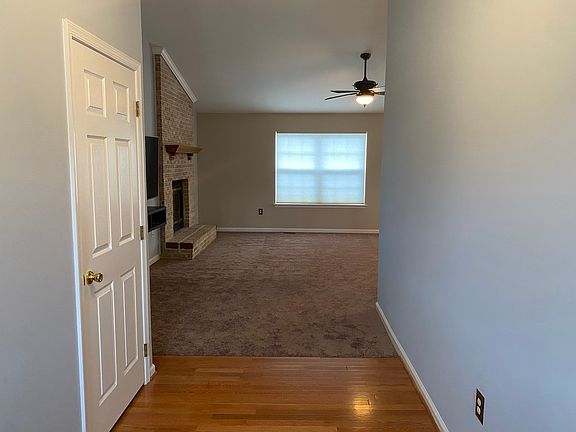 3rd image of 14 Mailly Dr