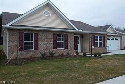 1st image of 16601 Wexford Ln