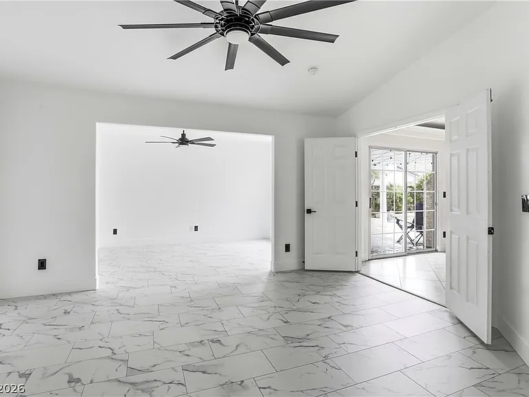 5204 Elm Grove Dr — Photo 24