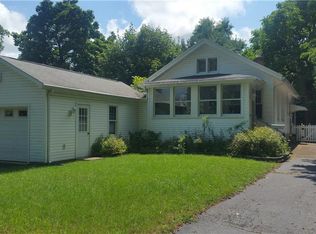 315 Glen Rd, Rochester, NY 14610