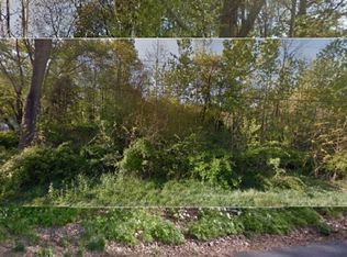 25 Terwilliger Rd, Hyde Park, NY 12538