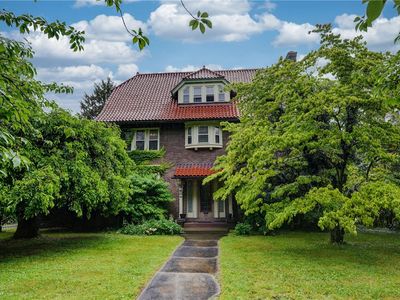 20 Seneca Pkwy, Rochester, NY, 14613