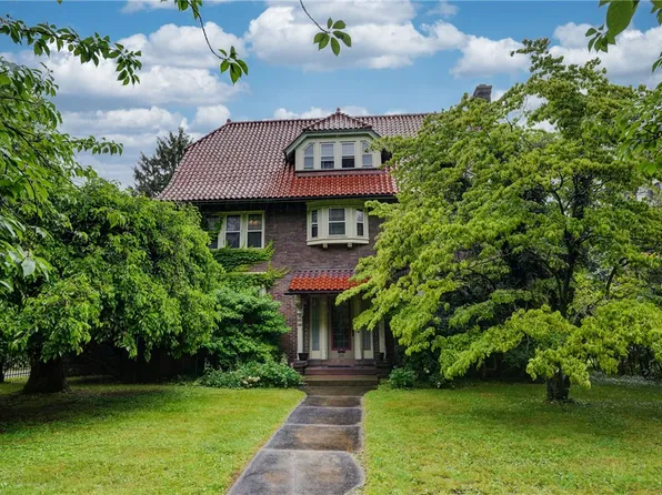 20 Seneca Pkwy, Rochester, NY 14613