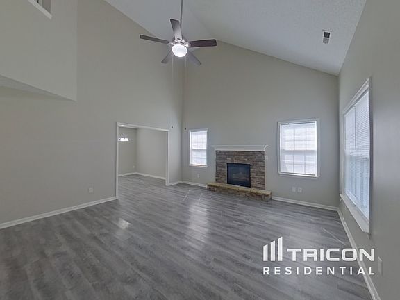 3rd image of 3912 Chatterleigh Dr