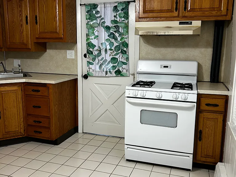 565 Main St #565 — Photo 3