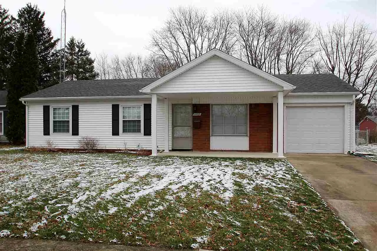 1102 W Brandon Ave photo 1
