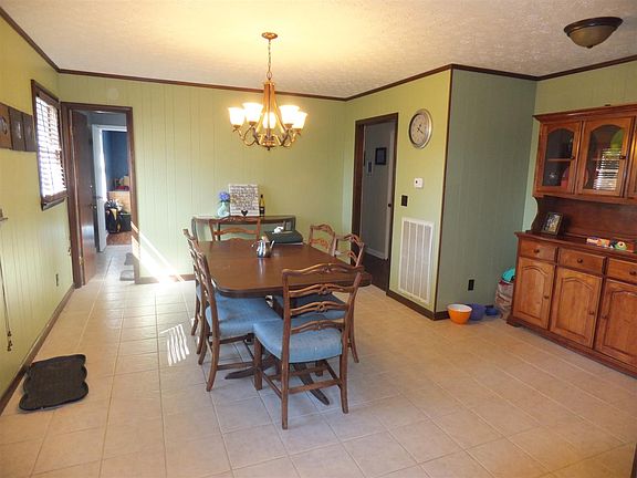 4th image of 1469 Green Acres Dr