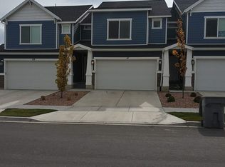 61 E Bluegrass Row, Saratoga Springs, UT 84045