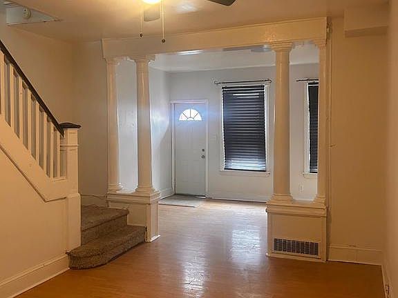 2nd image of 1308 W Lippincott St