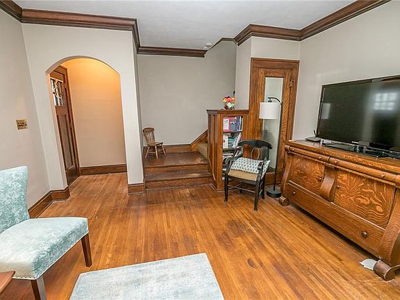 3rd image of 17608 Cannon Ave