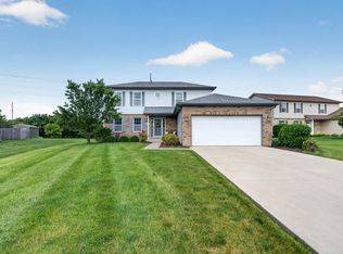Megan Dr, Channahon, IL 60410