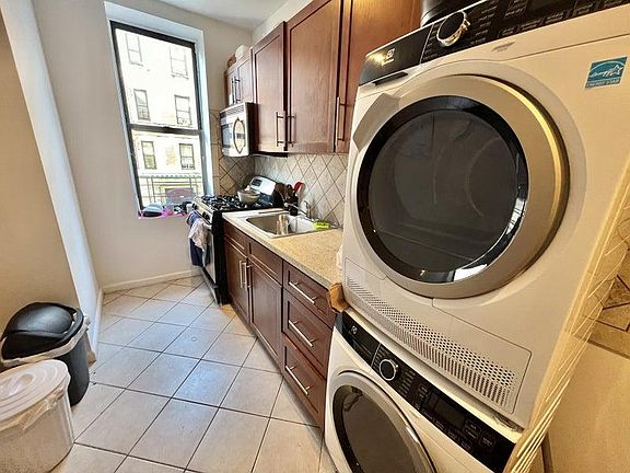 5th image of 601 W 141st St APT 22