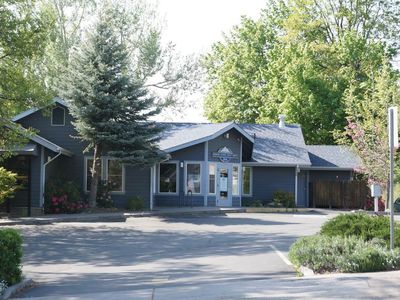 214 E Lake St, Mount Shasta, CA, 96067