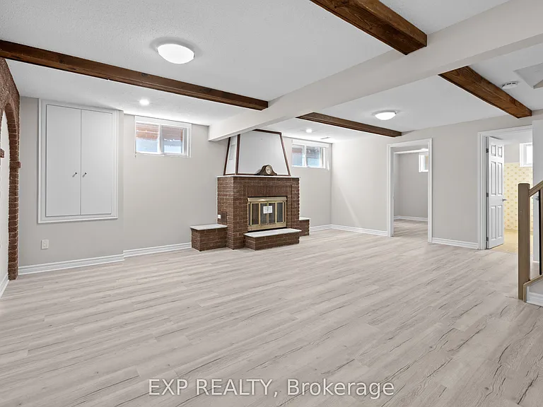869 Maryland Ave — Photo 31