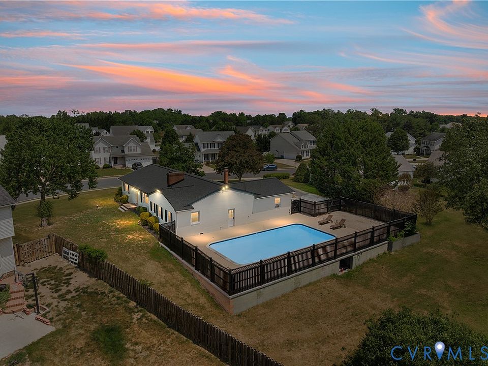 1st image of 110 Grindstone Dr