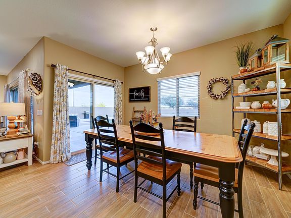 5th image of 2946 N Aruba Ct