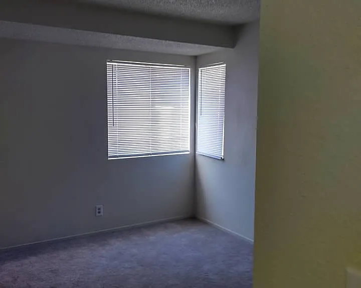5049 Spencer St #D — Photo 23