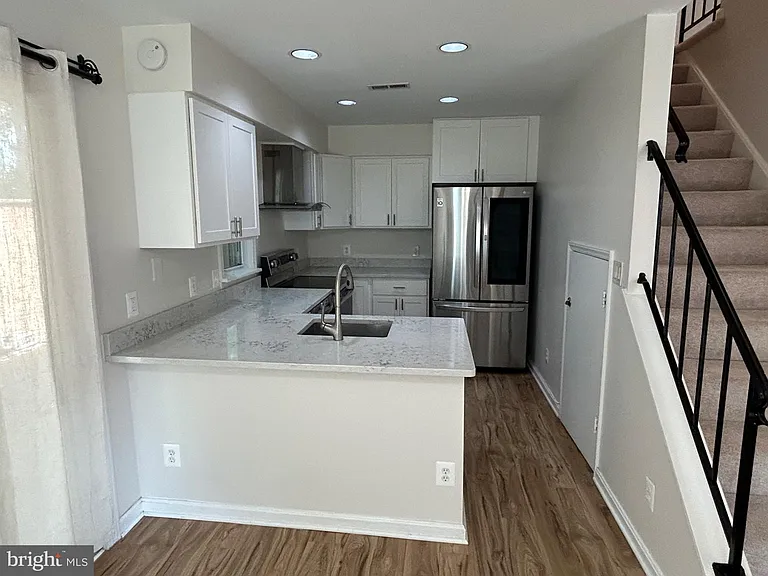 6001 Rabbit Hill Ct — Photo 4