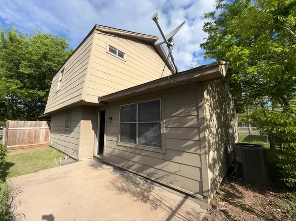 371 W Elm Mott Dr, Elm Mott, TX 76640